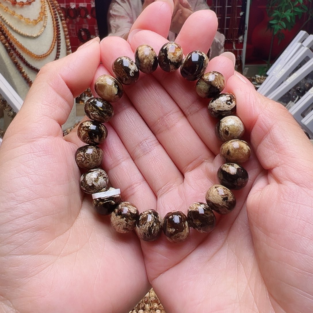 琥珀裸石未镶嵌俊*抚顺琥珀12黑白花