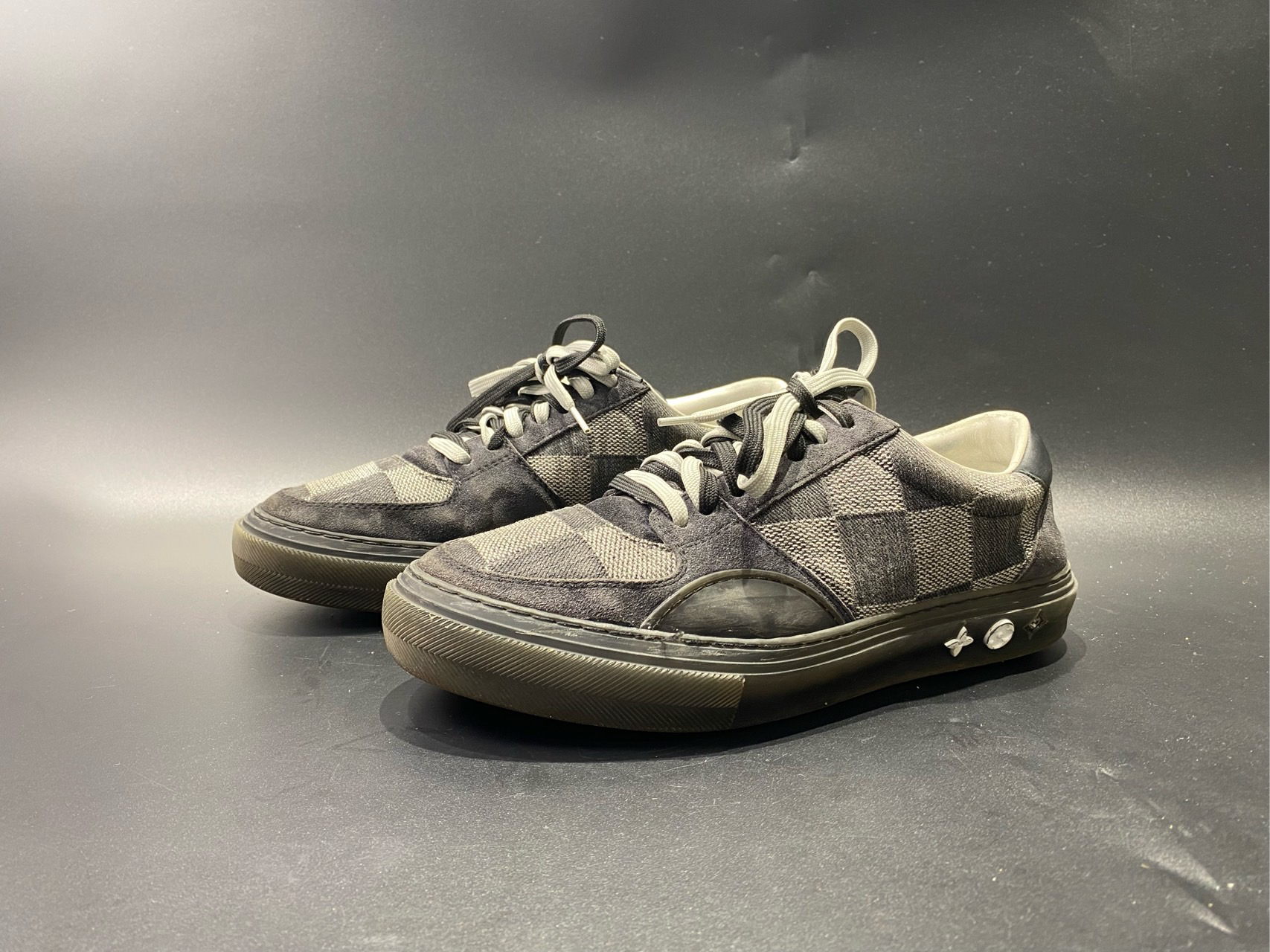 95新 LouisVuitton/路易威登 ollie 黑灰棋盘格/41码/5089
