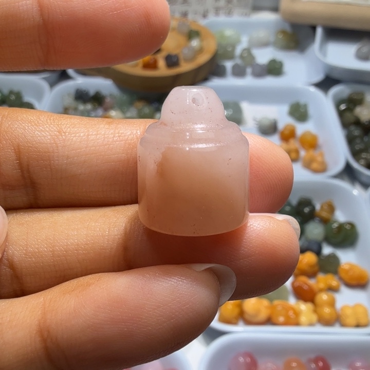 和田玉未镶嵌珠宝半成品