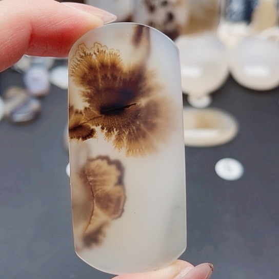 未镶嵌玛瑙/玉髓珠宝奇石