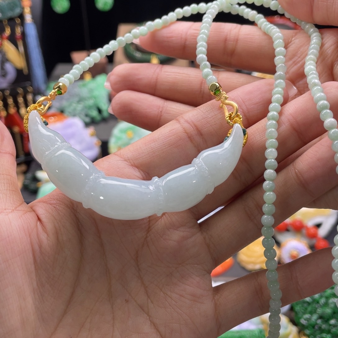 翡翠颈饰未镶嵌代编织