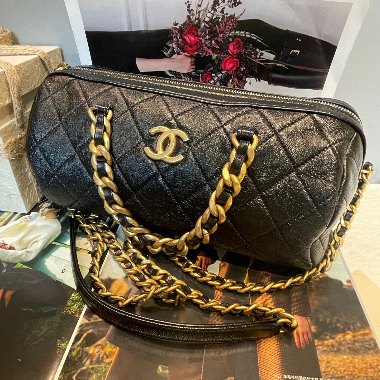 95新 Chanel/香奈儿 黑金保龄球枕头包25*13（30开）