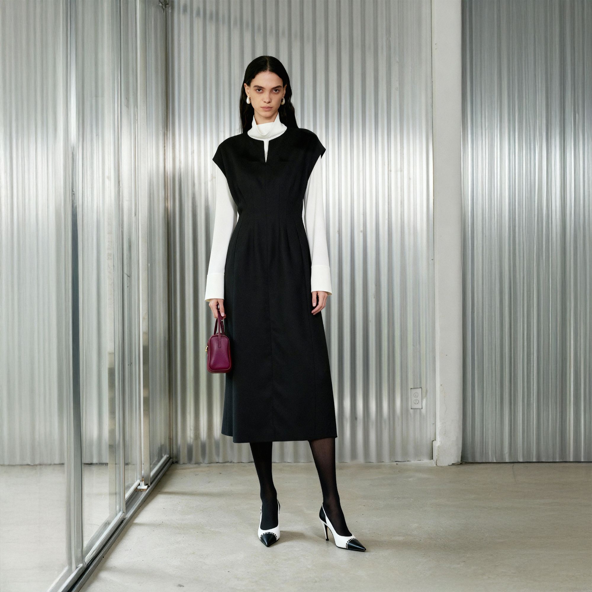 LYNEE【建筑师】建筑感收腰轻奢时尚休闲修身连衣裙LGD2FAW279