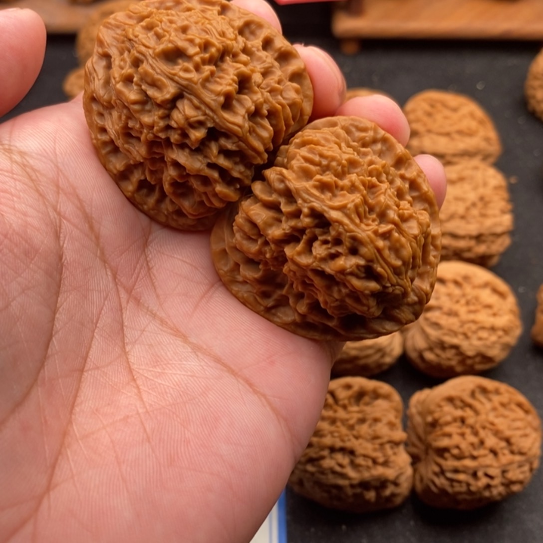 文玩核桃把件Y****心好好