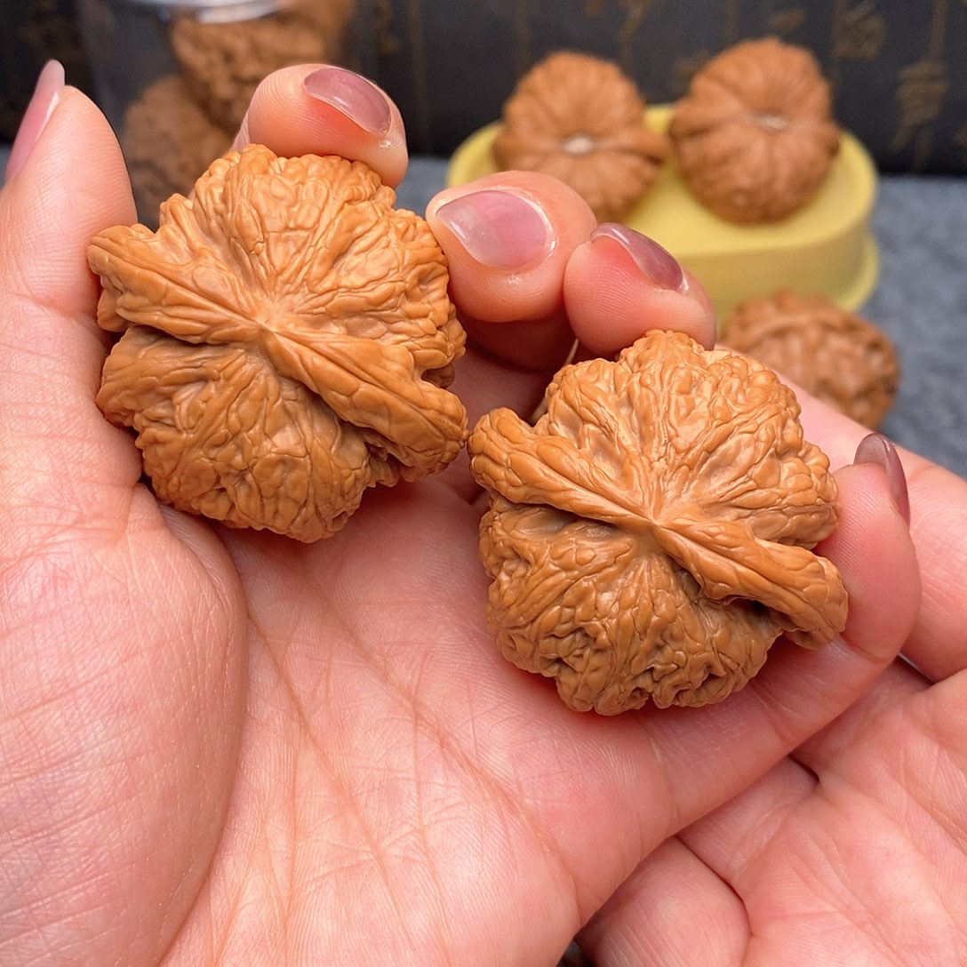 文玩核桃把件粗筋44全