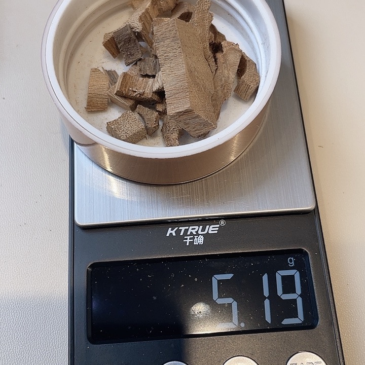 柬埔寨沉香碎料五克