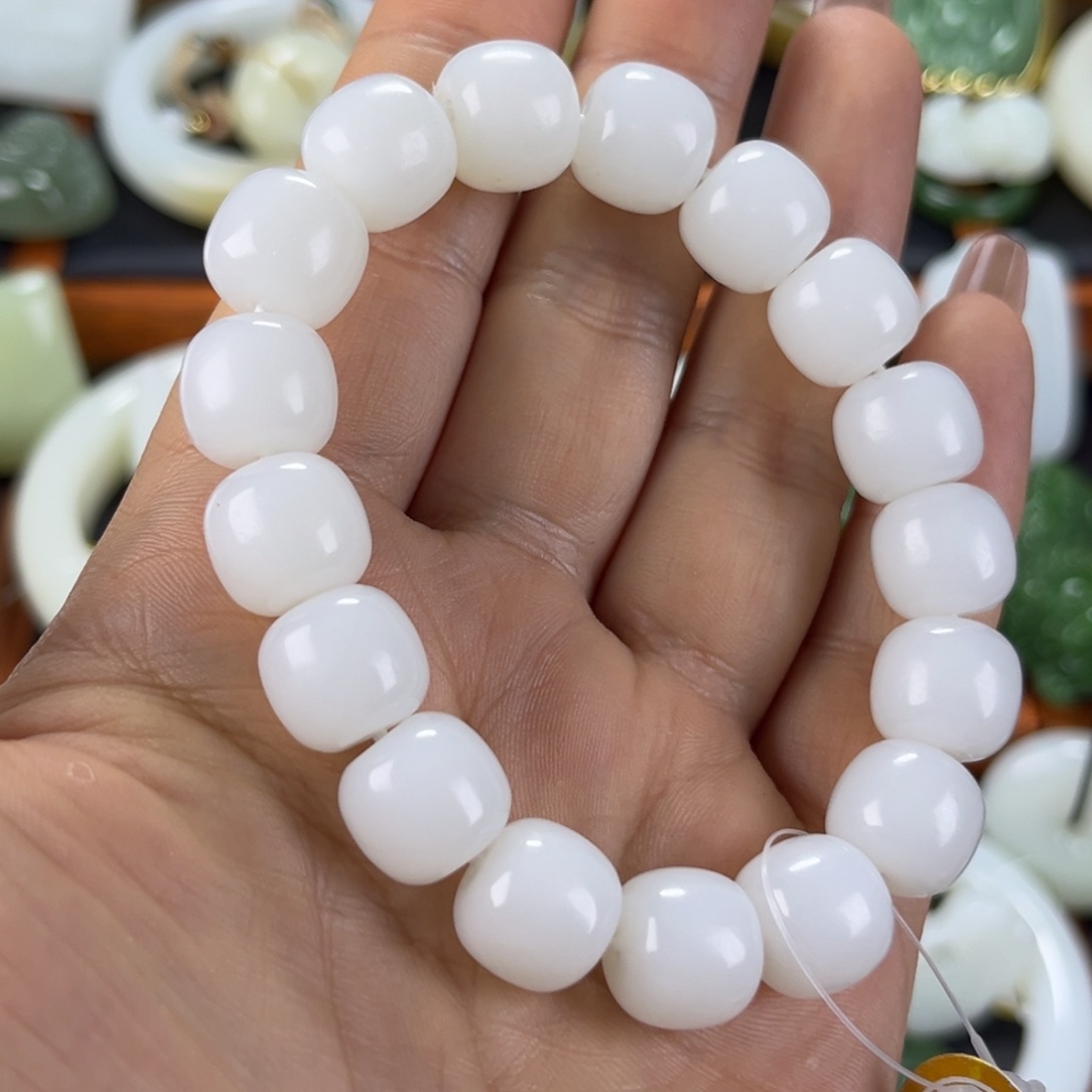 手链未镶嵌和田玉12-13俄芭莎