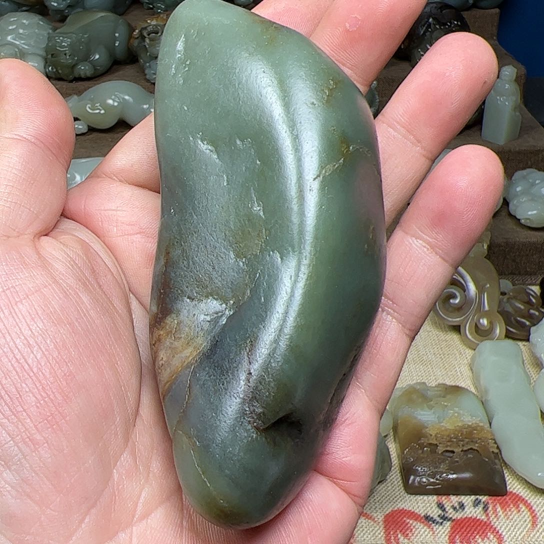 和田玉挂件未镶嵌斗*士