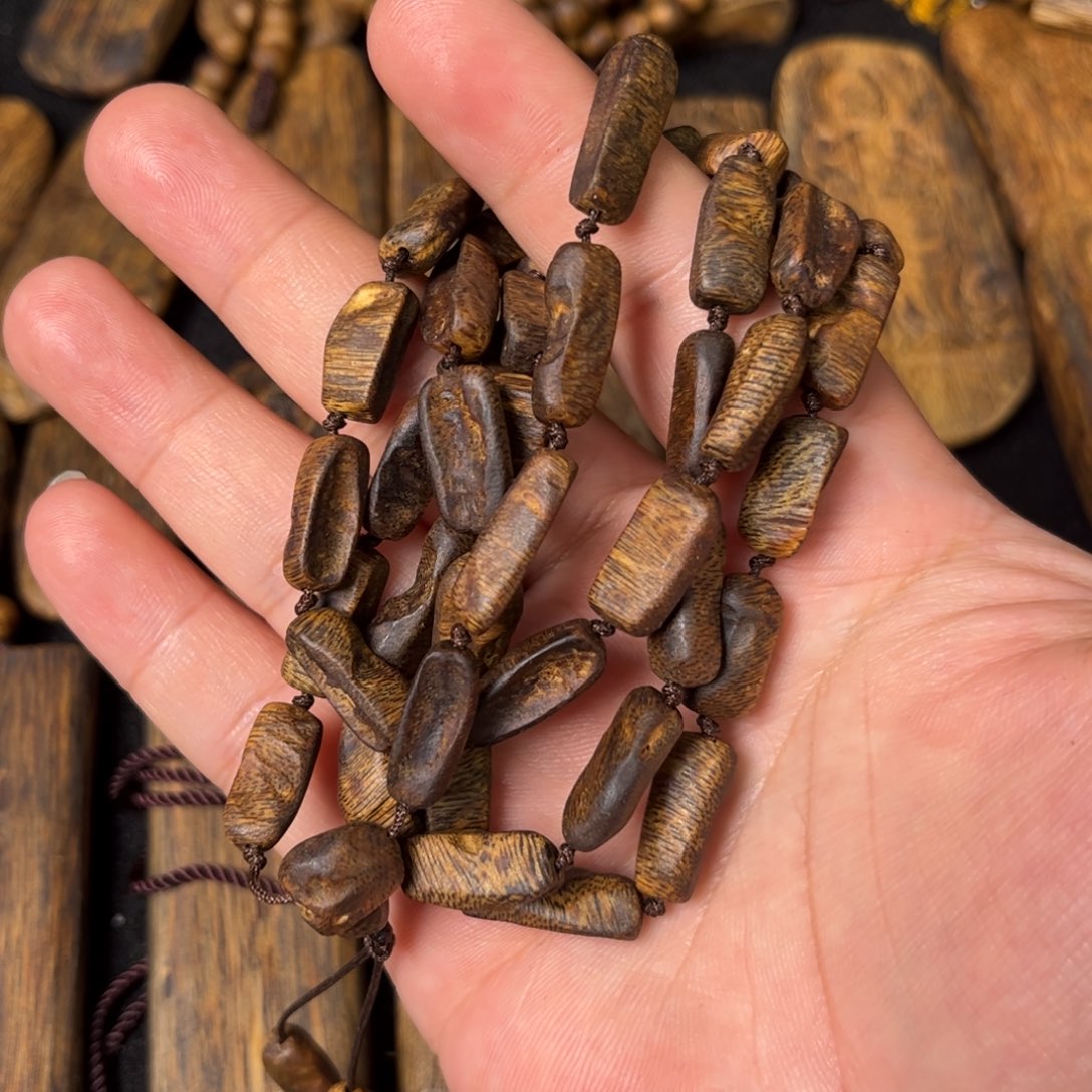沉香手串臺**喜奇楠沉香沉水留疤长串脖挂一条