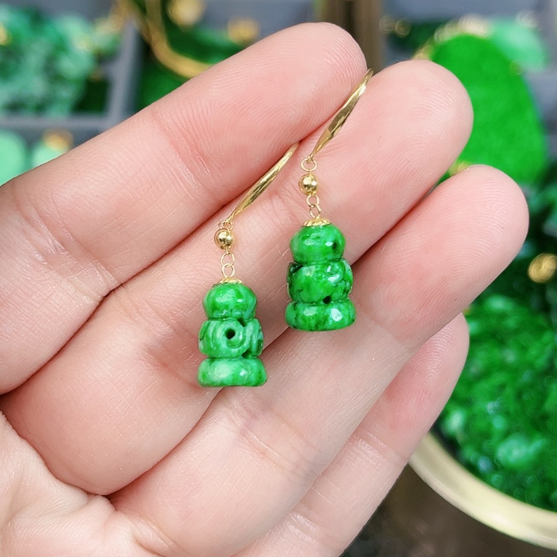 翡翠颈饰18K金镶嵌耳饰