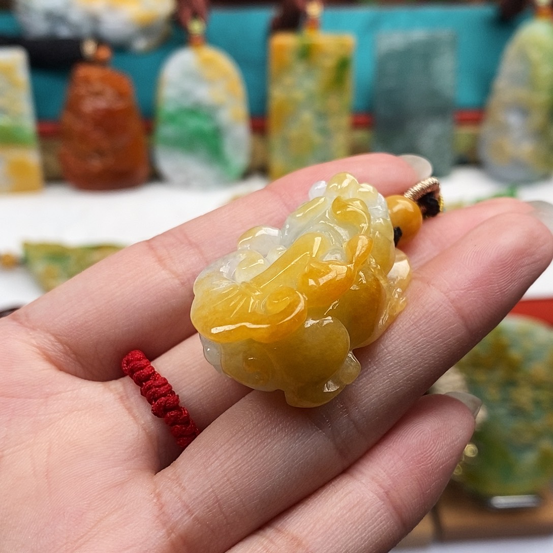 定制翡翠未镶嵌翡翠