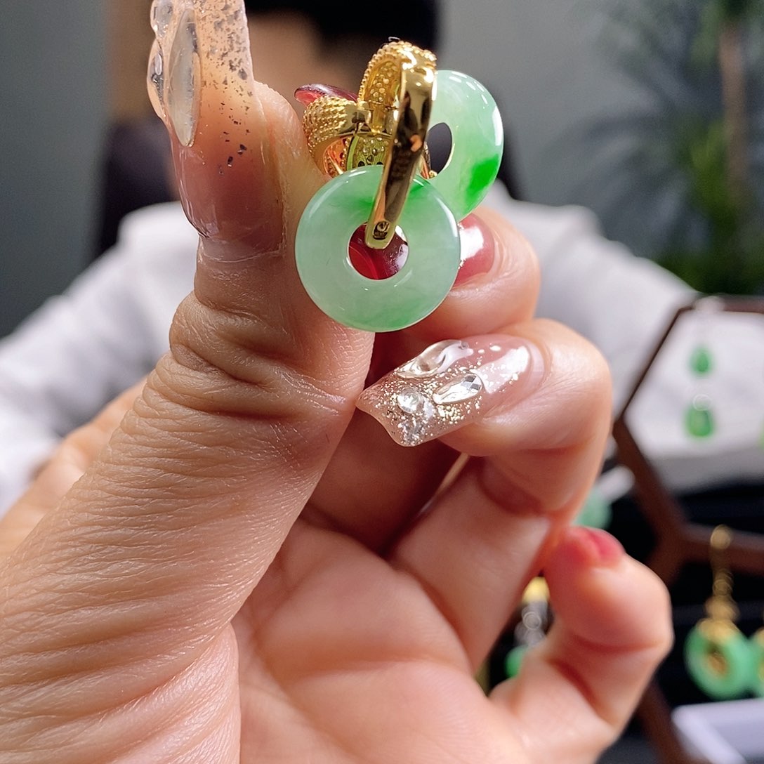 翡翠耳饰银S925镶嵌翡翠