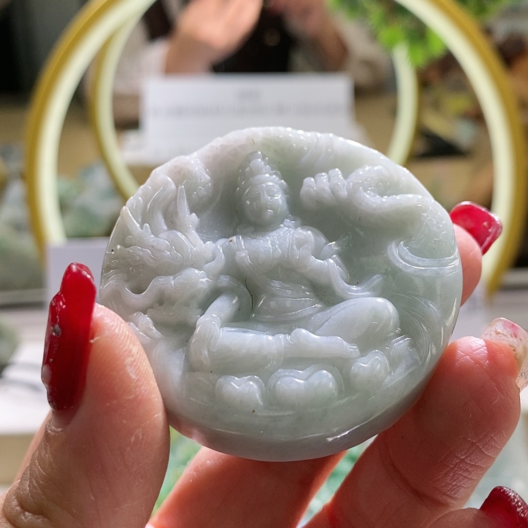 【闪购商品】翡翠颈饰未镶嵌观音