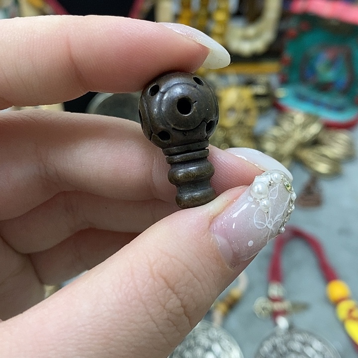 铜铁合金类做旧铜三通