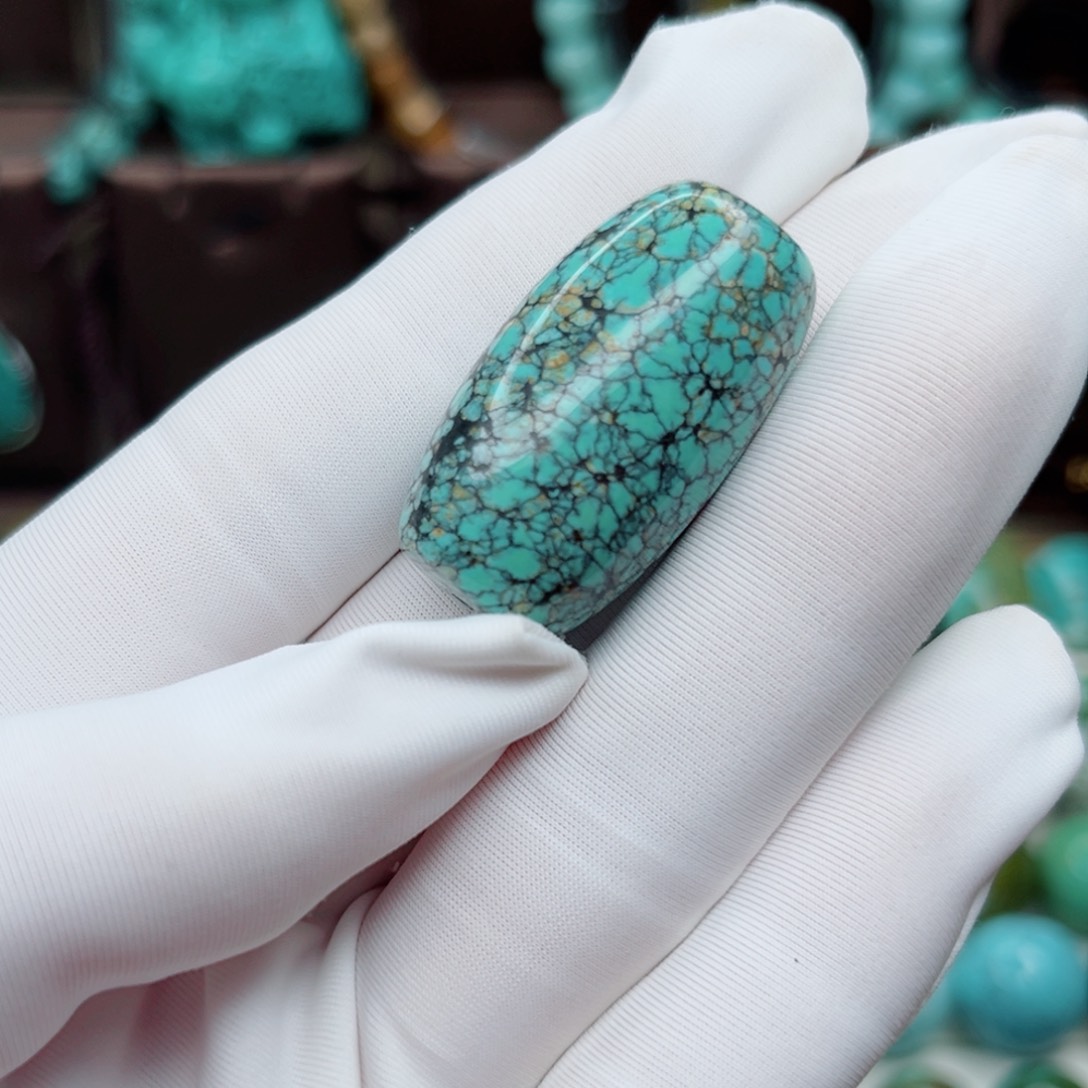 未镶嵌绿松石原矿绿松石