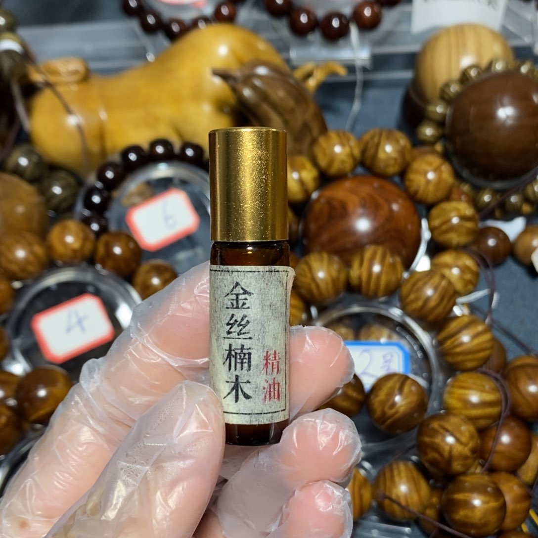 金丝楠木雕工艺品