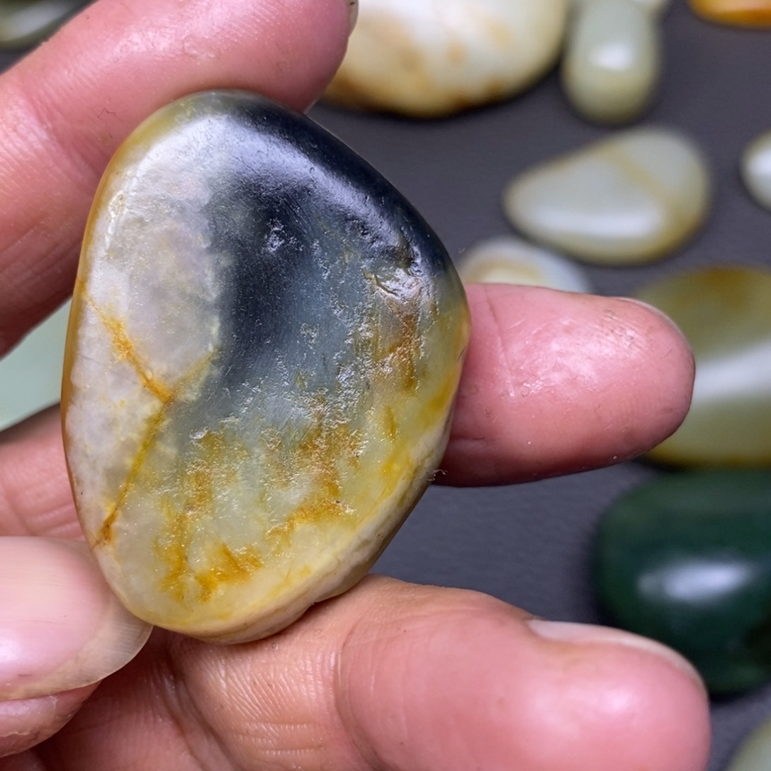 和田玉（糖玉）挂件未镶嵌