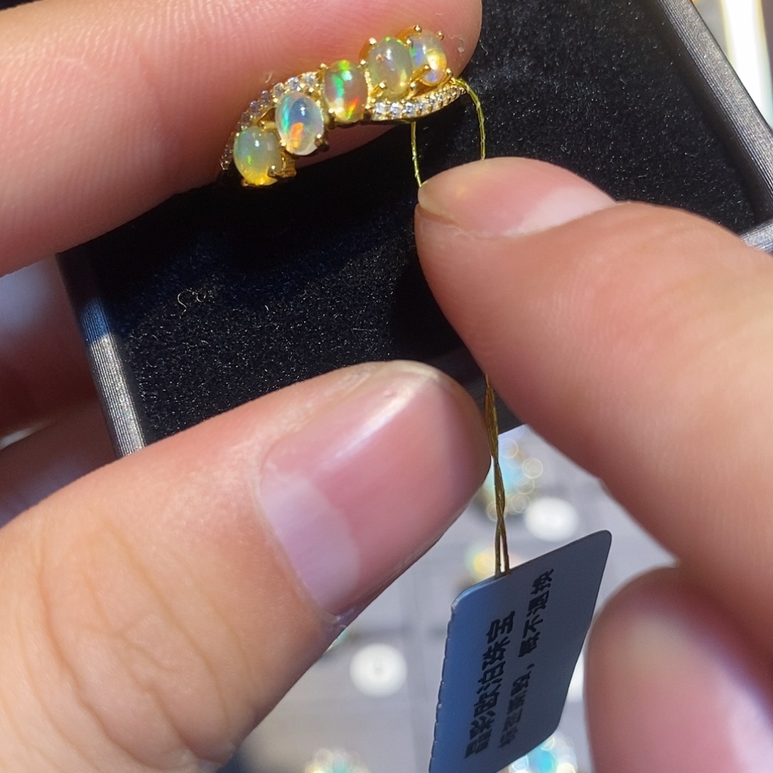 欧泊欧泊戒指银S925镶嵌