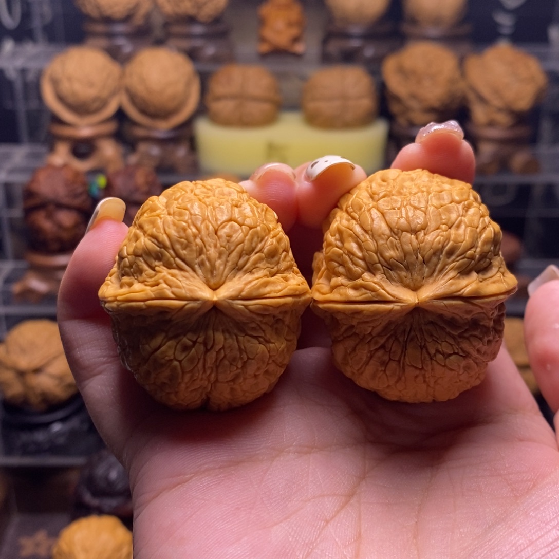 文玩核桃把件Z3金丝绣球41尺