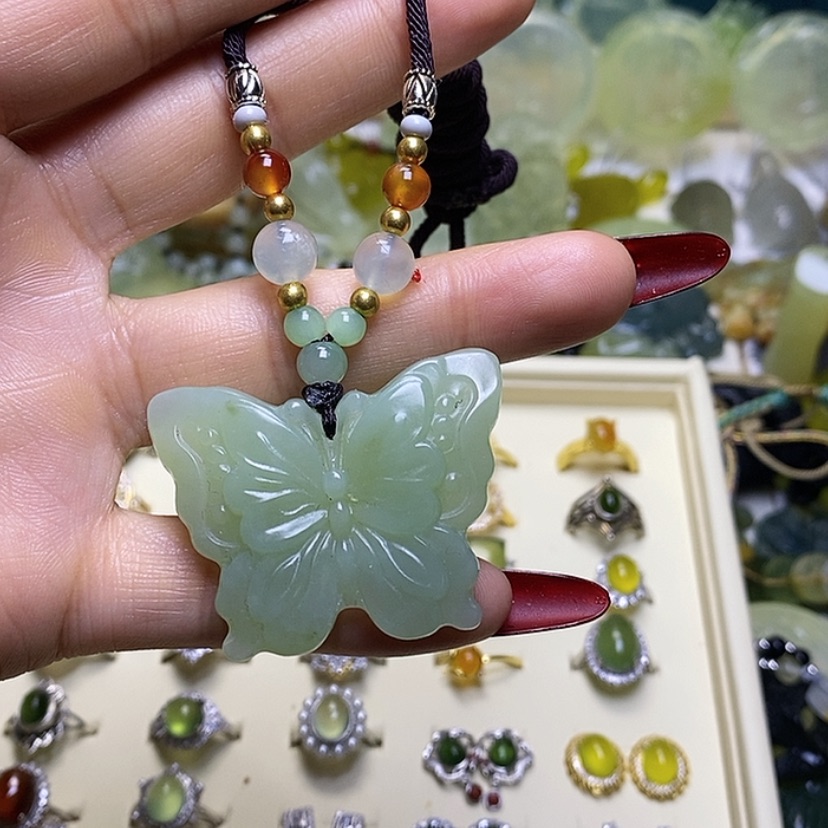 【闪购商品】蛇纹石玉颈饰未镶嵌