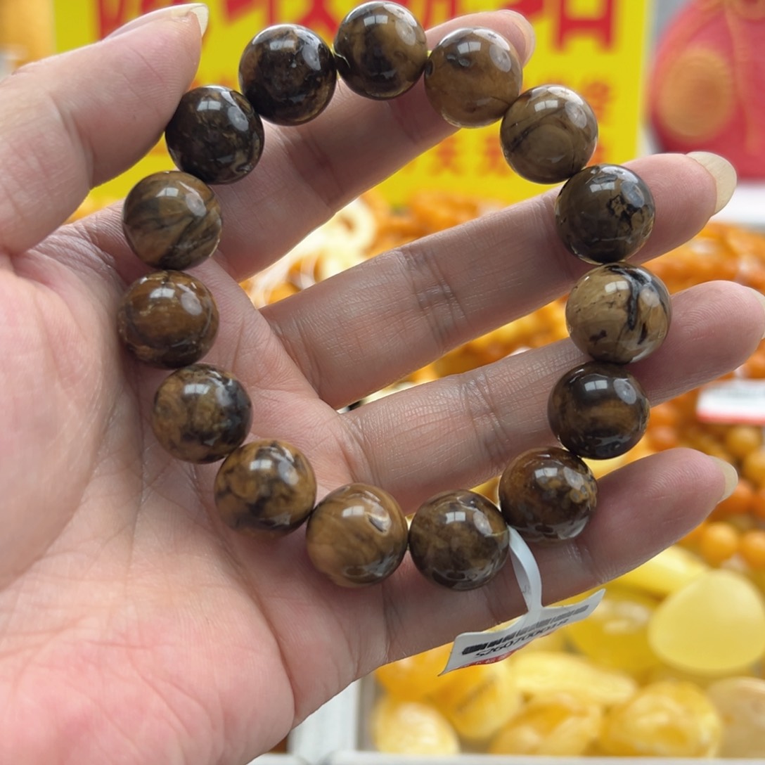 琥珀珠宝奇石未镶嵌