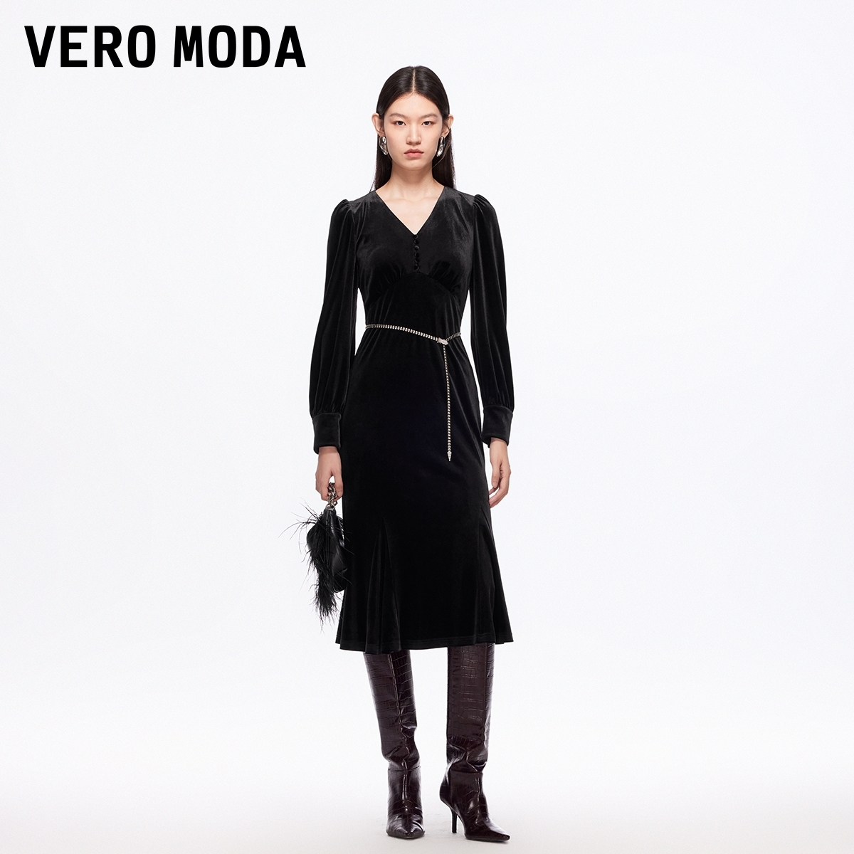 Vero Moda连衣裙2025秋冬新款修身收腰V领鱼尾丝绒裙时尚百搭女装