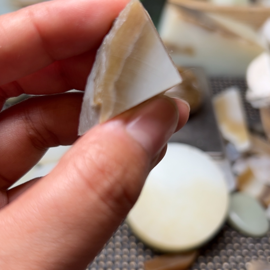 和田玉未镶嵌珠宝半成品