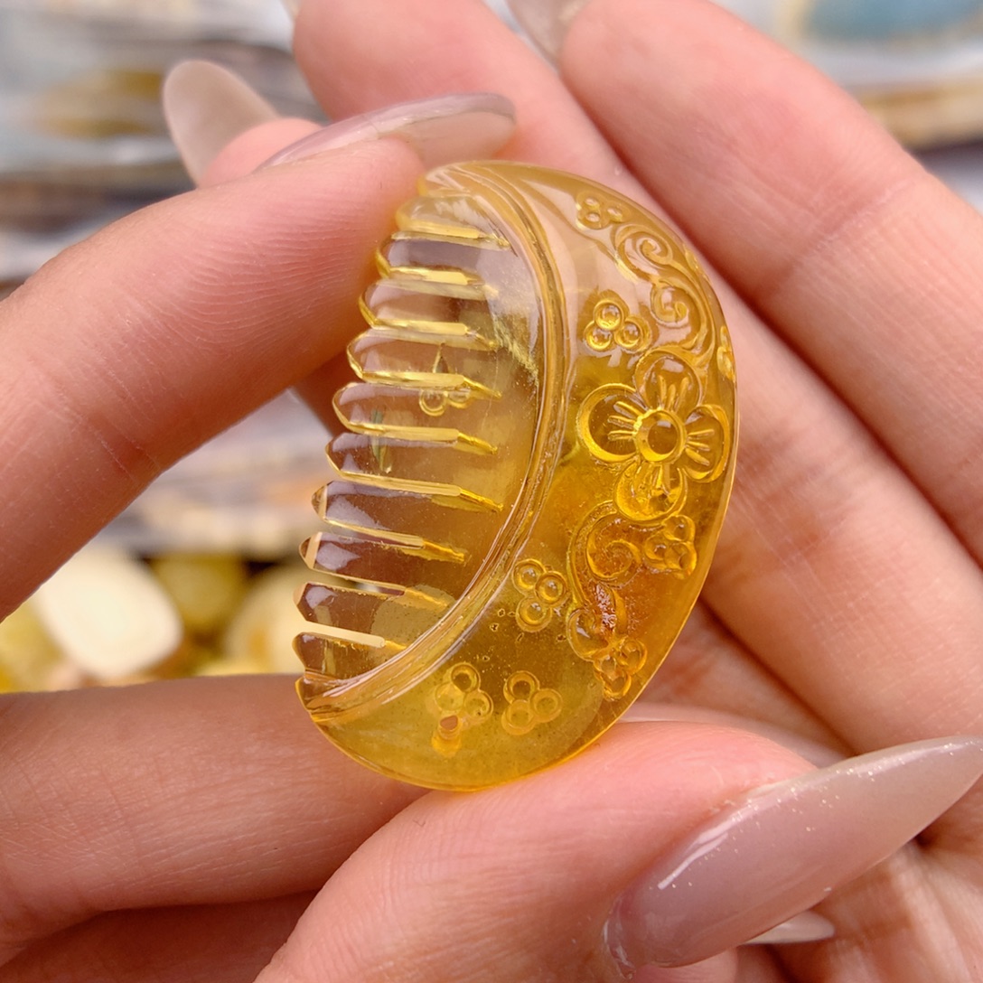 琥珀未镶嵌珠宝奇石