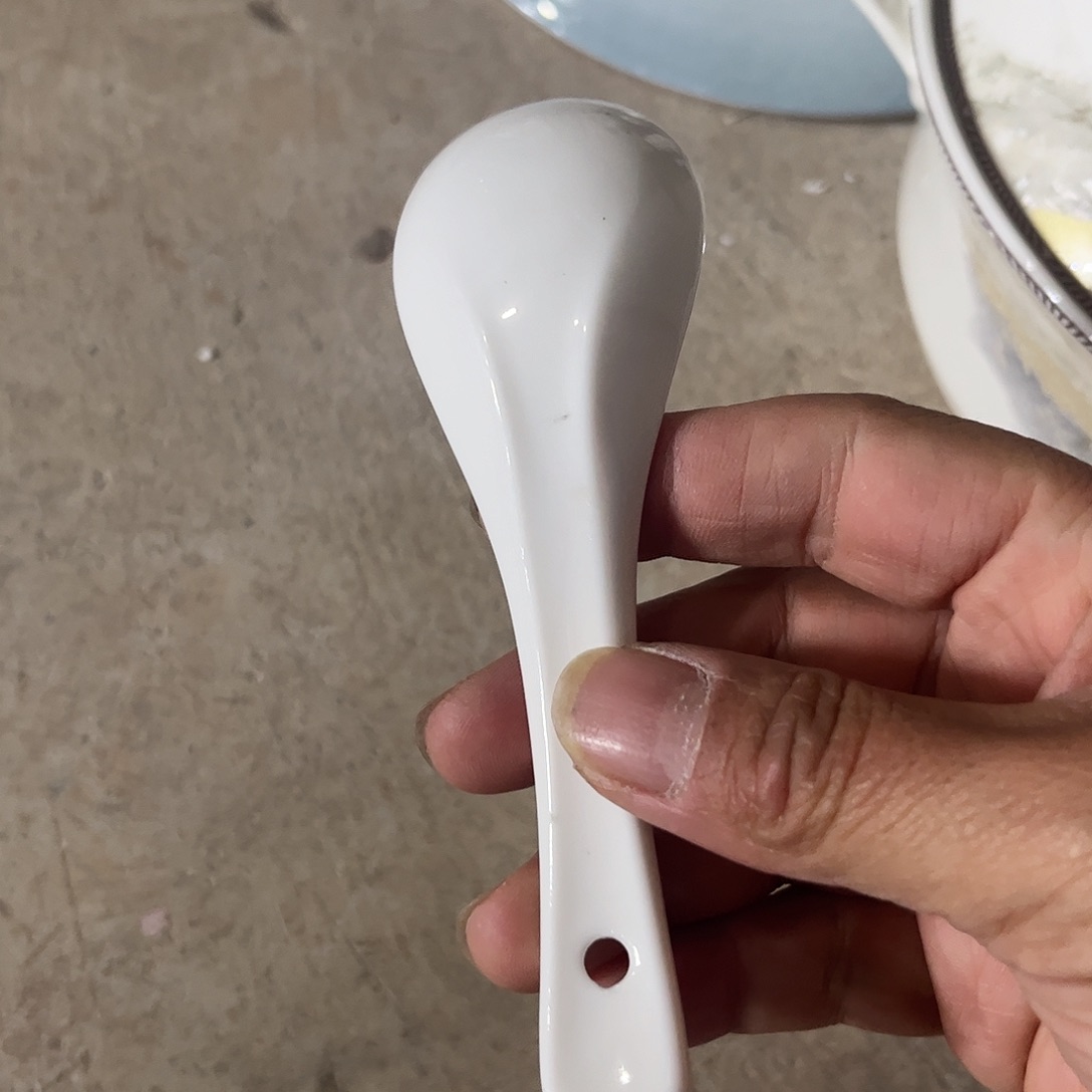 瓷片白色小勺十个微瑕