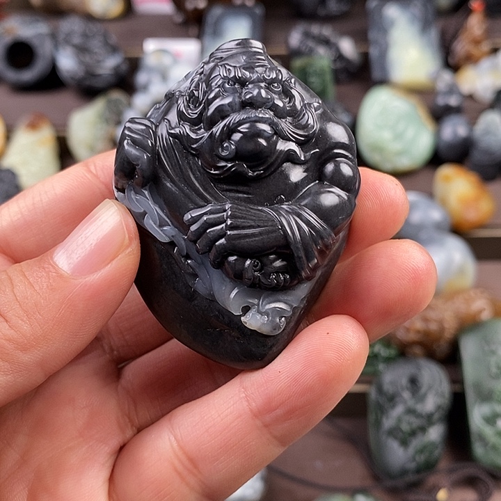 ****迷和田玉未镶嵌颈饰