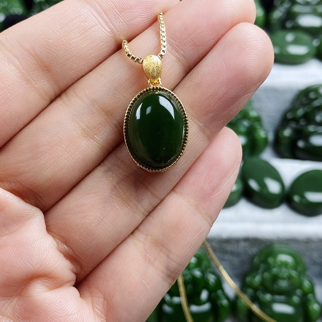 和田玉（碧玉）未镶嵌颈饰