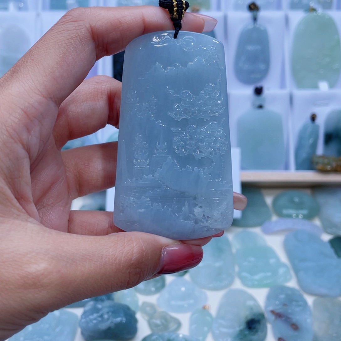 翡翠颈饰未镶嵌翡翠A货颈饰未镶嵌