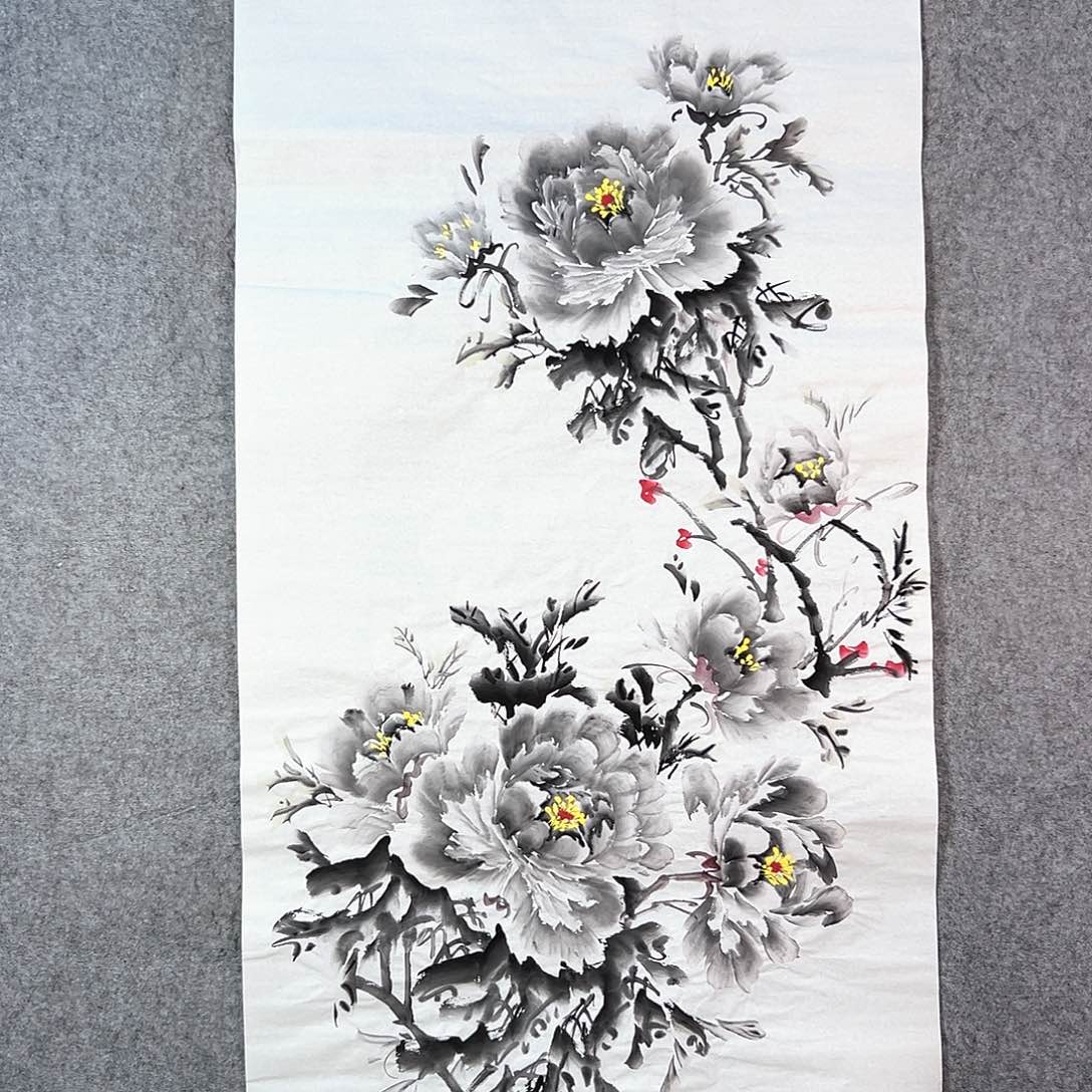 国画411 山水黔城市中心的一栋