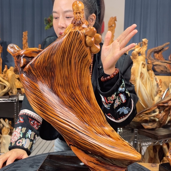 柏木（崖柏）随型摆件