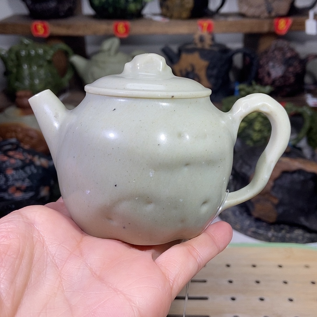 无***子石材冰碛玉太湖石壶170CC