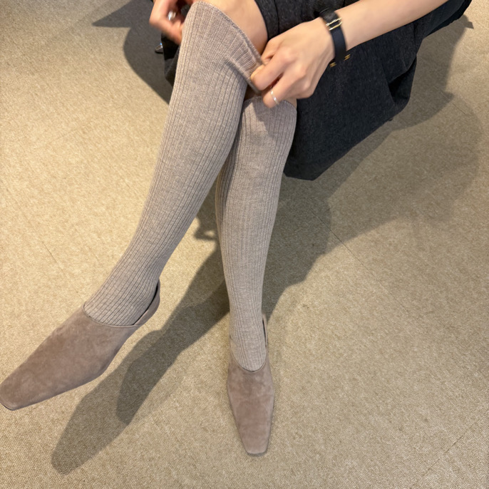 【miu韩装】百搭保暖长筒袜 no退换
