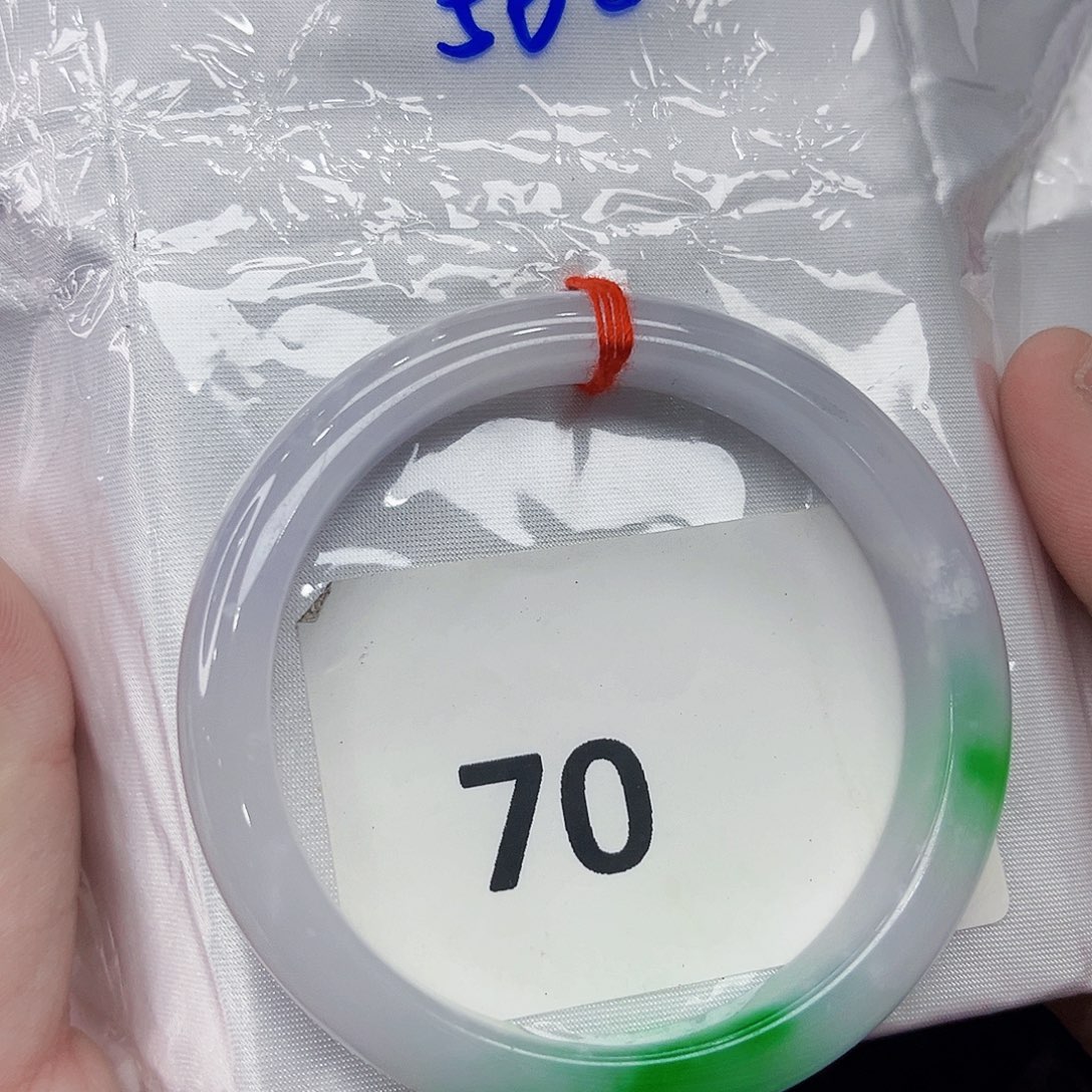 翡翠手镯未镶嵌多样性