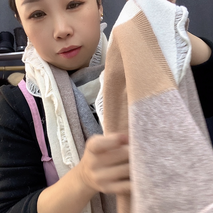 围巾卡其色针织面料