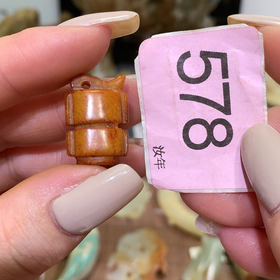 颈饰未镶嵌和田玉福*