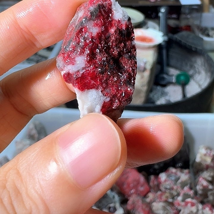 天然辰砂天然朱砂原石19克