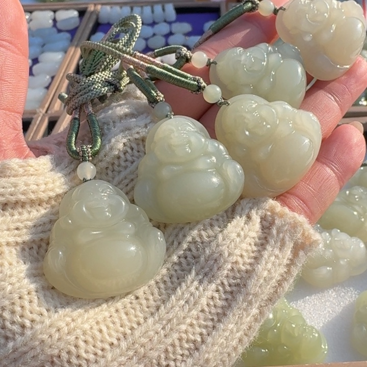 和田玉未镶嵌颈饰30菲拍一发一多样性