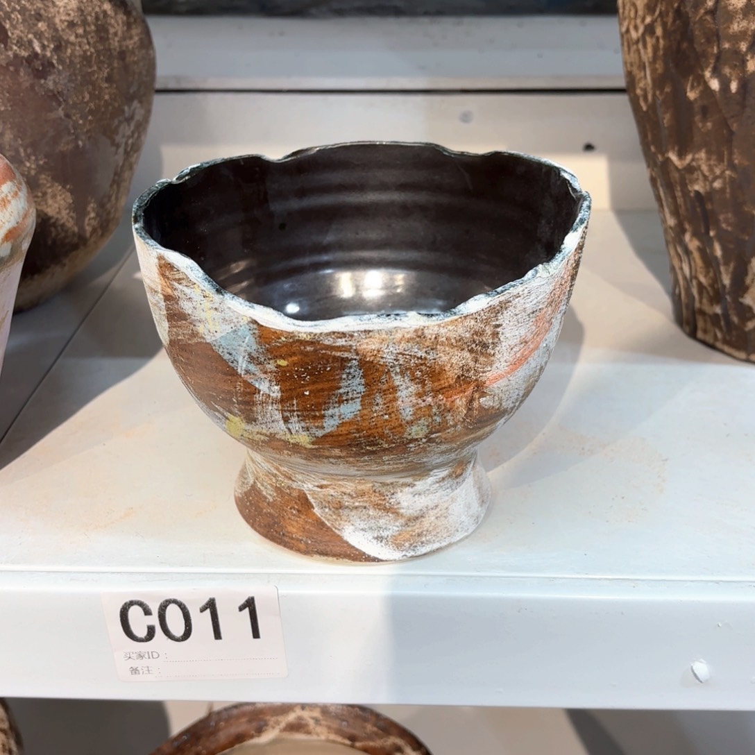 瓶B****妮已经打孔口径高度