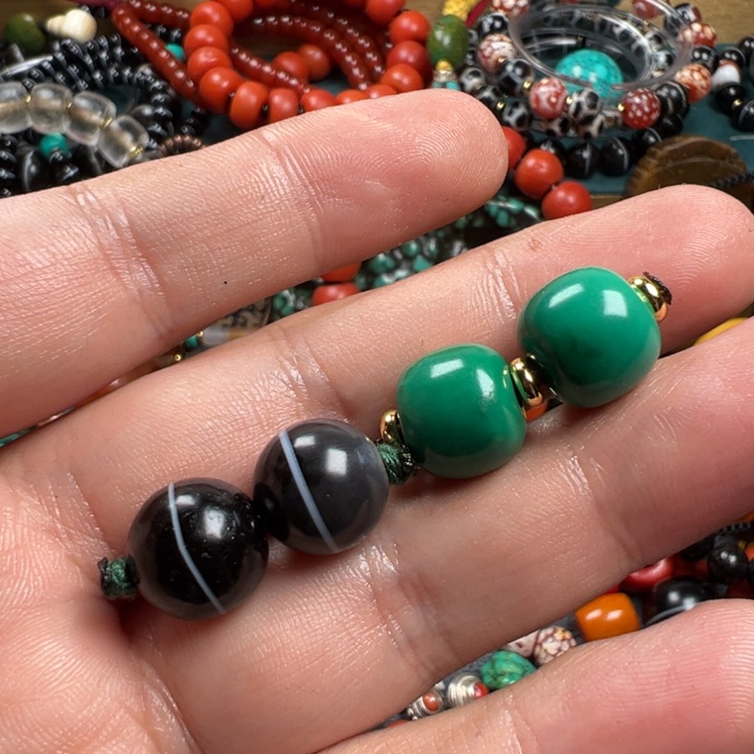 灵***媒非金属直播间闪抢购商品