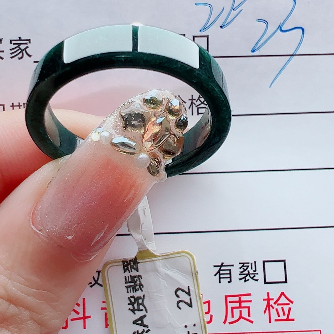 未镶嵌戒指翡翠戒圈