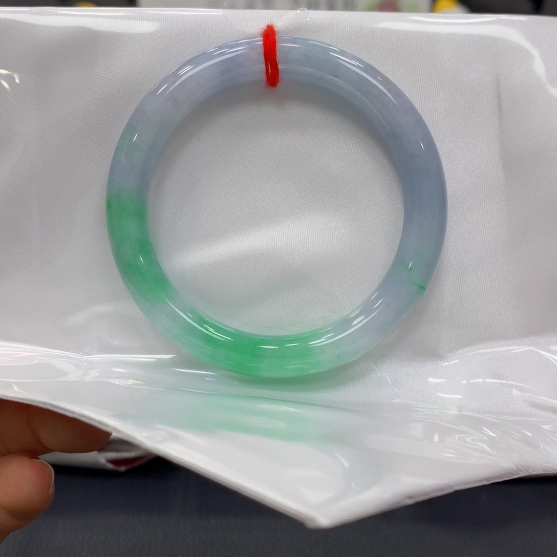 翡翠未镶嵌手镯翡翠