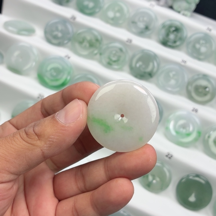 翡翠未镶嵌颈饰缅甸天然A货翡翠38-6.6