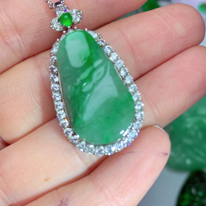 翡翠吊坠(不含链)未镶嵌