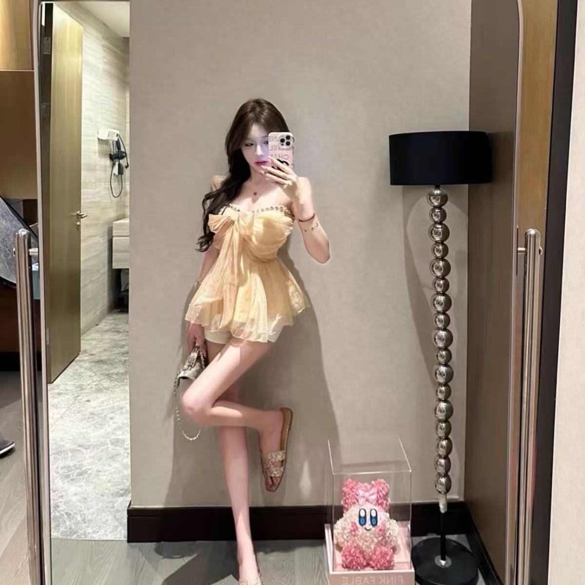 801~889/春夏气质氛围感上衣出游拍照显瘦吊带挂脖设计师款裙女