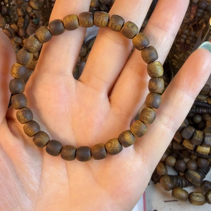 沉香沉香碎屑莺歌绿奇楠06鼓珠3.6克