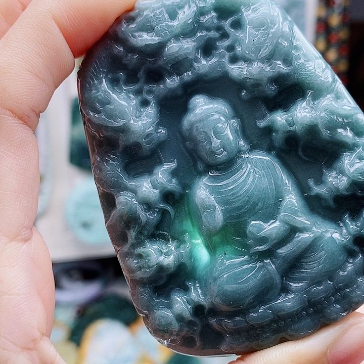 翡翠未镶嵌颈饰翡翠